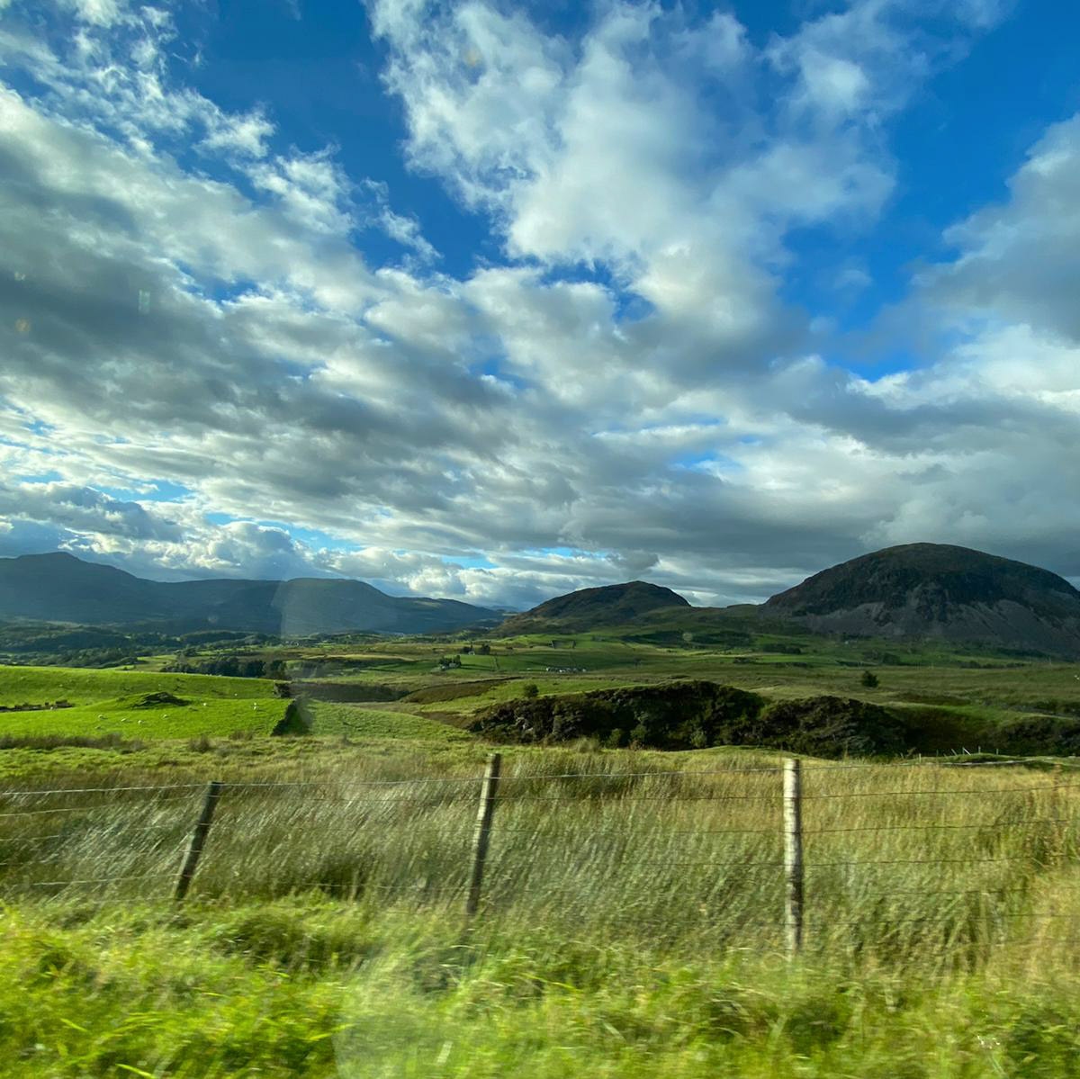 Nick_Lette's tweet photo. No-sat-nav roadtrip part 2: Anglesey to Black Rock Sands to Snowdonia to Bala. https://t.co/EE43GmJWVy