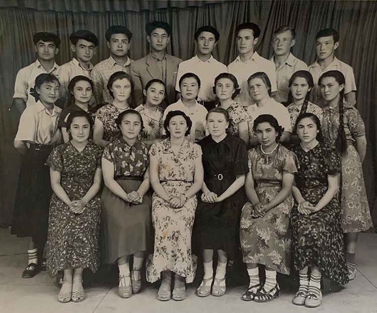 MySoCalledLab's tweet photo. 6. Something a little different for this Friday! This is my grandma, Rena Yusup, in a lab at the Xinjiang Medical University in Ürümchi, where she and her cohort studied medicine sometime between 1957-63. 

Do you have any old photos of women doing science? https://t.co/eM6X2RMykp