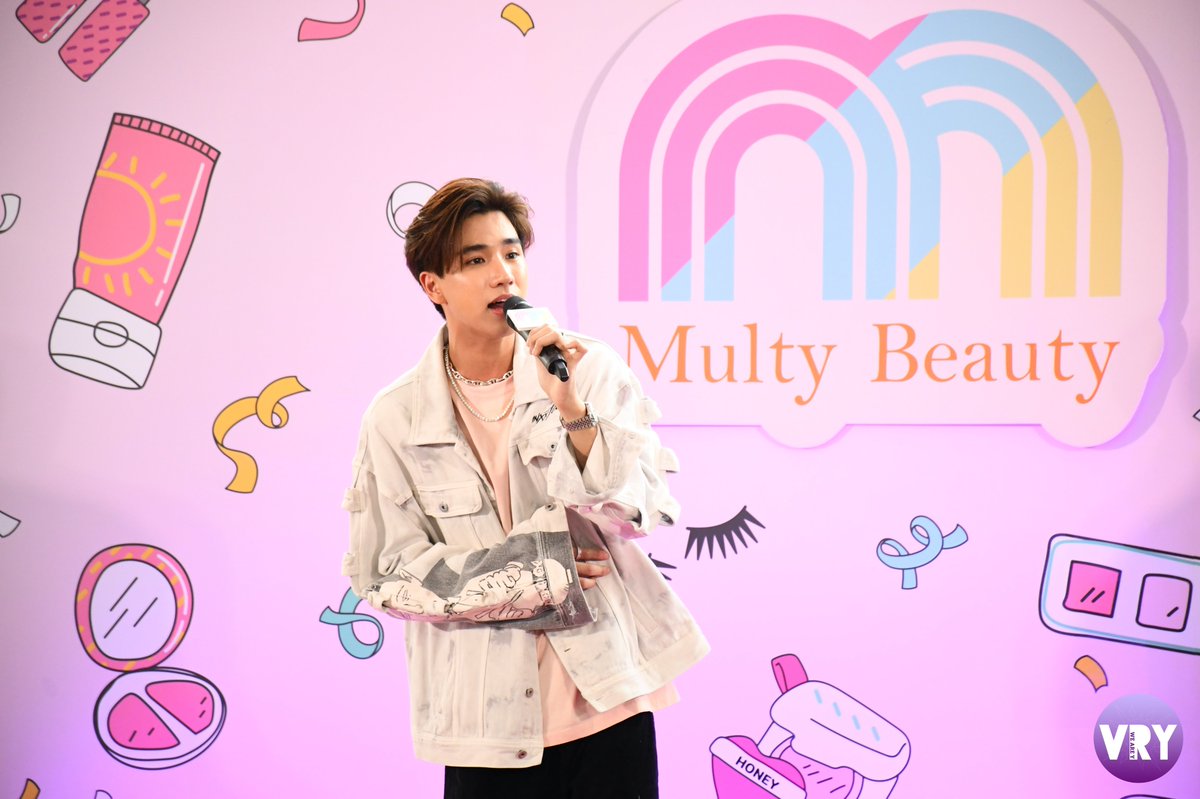 ThailandVry's tweet photo. PERTH ชวนช้อปชิคสุดฟินที่ MULTY สาขาสยาม
จบงานไปกับงานPERTHXMULTYชวนช้อปชิคกับหนุ่มหน้าใสอย่างเพิร์ธ ธนพนธ์ อ่านต่อ>> https://t.co/9OEb96mle5
#PERTHXMULTY #VRYTHAILAND #KDPPE #อาการงี้ #PerthTanapon #PERTHxMulty #PERTHismyBOYFRIEND #บังเอิญรัก2 #AChanceToLoveEP1 #Perthppe #lbc2 https://t.co/7IgCBTLfIE