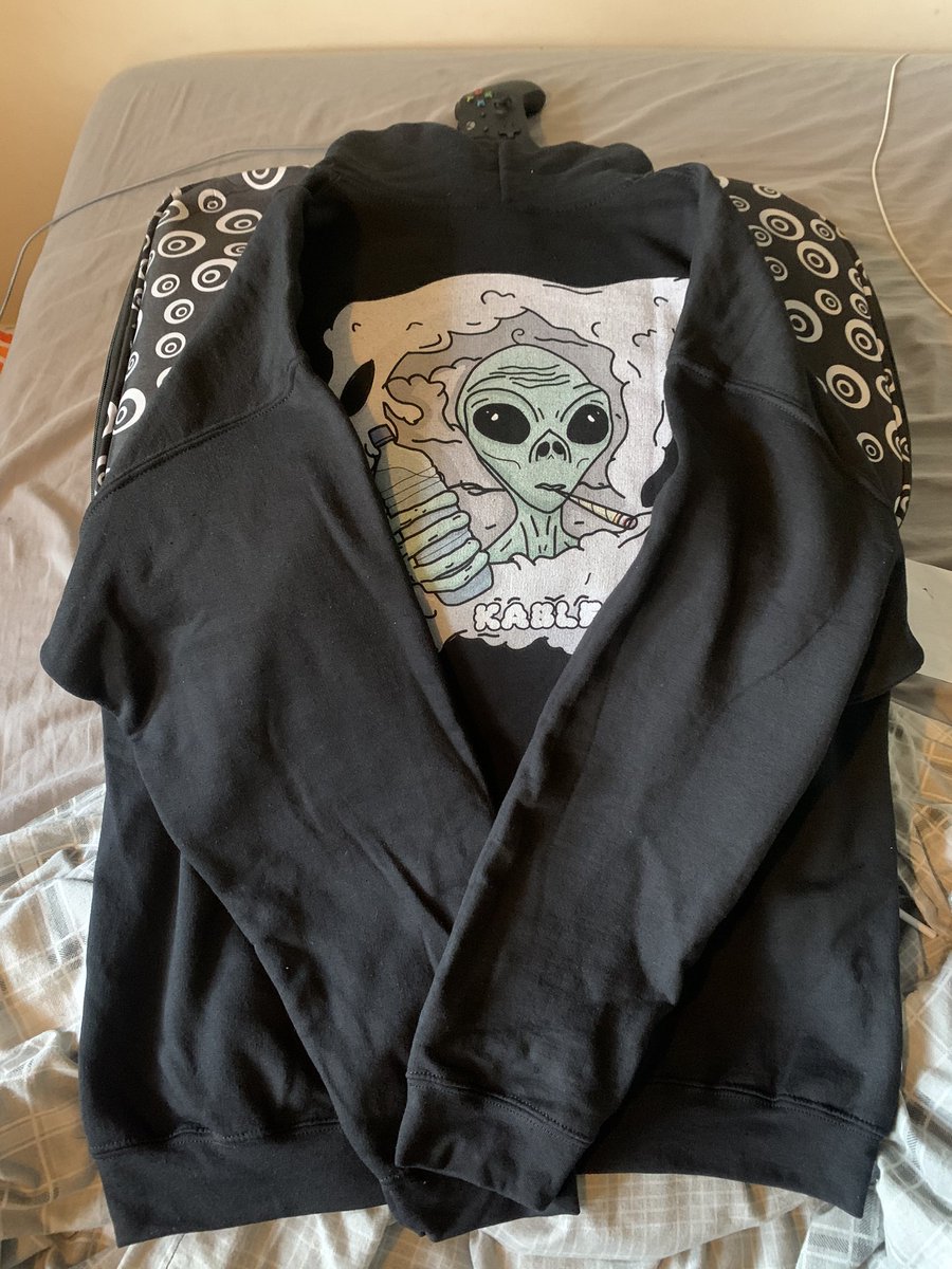 KableUK's tweet photo. This hoodie is 🔥 Cop yours here>> https://t.co/DHR57UOPHF https://t.co/n02IG4ciT7