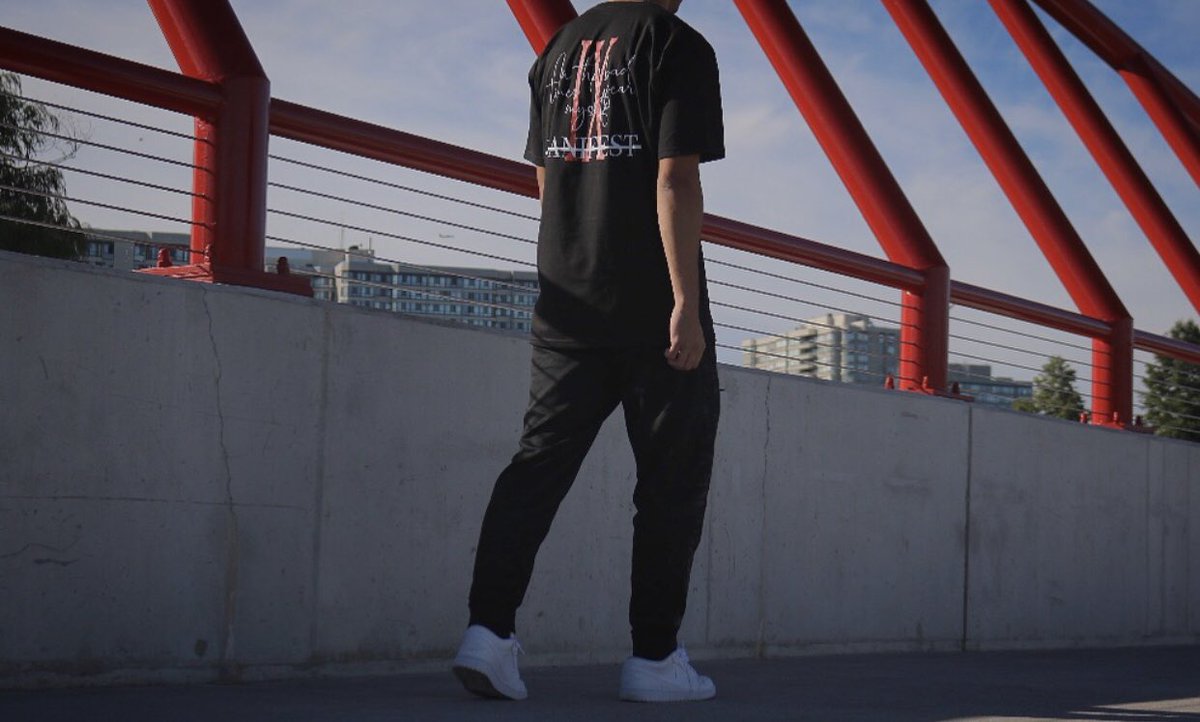 ManifestClo's tweet photo. NO. IX TEE -Available at https://t.co/rrDRJq74QK
#outfitoftheday #ootdmen #streetwear
#snobshots #dailystreetlooks #introfashion
#hypebeastkicks #wdywt #manifest
#menswear #homelessfits #blvckxculture
#outfitplace #blkvis #hypebeaststyle
#outfitfromabove #simplefits #manifest https://t.co/vLisWeMt74