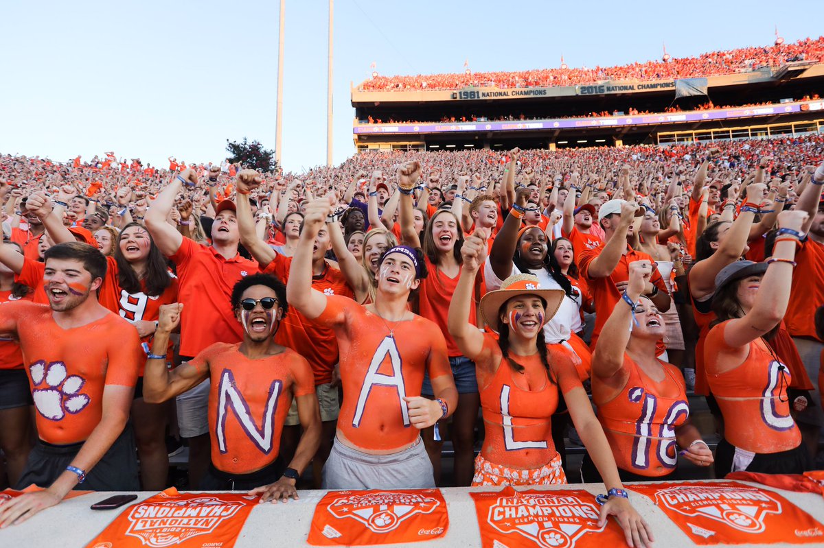 IPTAYCC's tweet photo. @IPTAY #CollegeColorsDay #SolidOrange https://t.co/N1wmHrqs0N