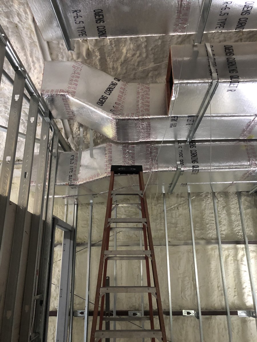 cleverduct79's tweet photo. Making my off set to get over the wall.
#Ductlife #Ductrunner #Ductlove #Clevetductsolutions #Qualitywork https://t.co/II58TLgGSF