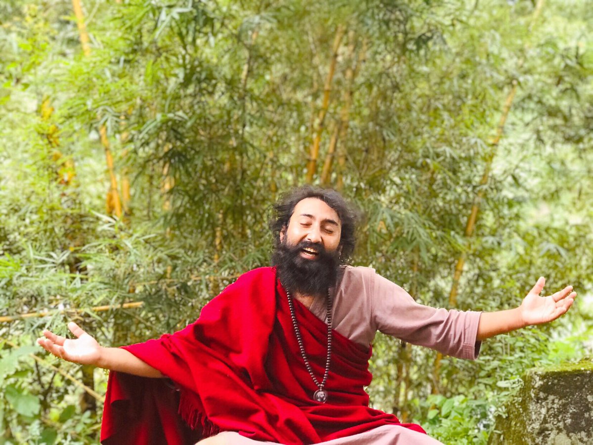 swamisubaschdr's tweet photo. Life is a sheer joy, a playfulness, a fun, a laughter, for no purpose at all. Life is its own end, it has no other end. ~OSHO
#osho #oshoquotes #swamisubashchandra #monklife https://t.co/6A73aPKcVT
