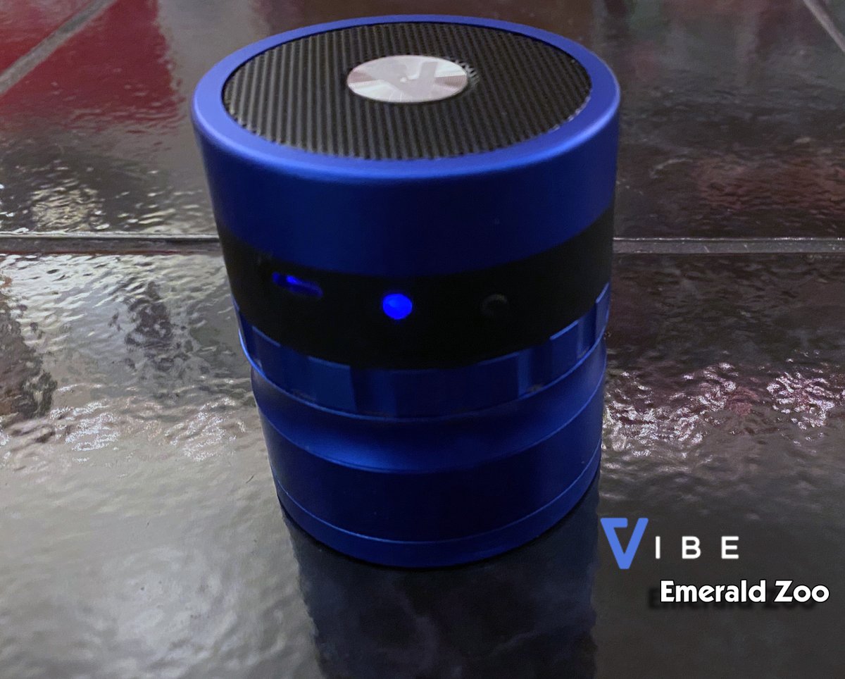 What we have here is the <a href="/theactualvibe/">The Vibe</a> Bluetooth Speaker grinder doing the job superbly! For a listen to sound quality here is a short vid youtube.com/watch?v=dqPFOg…
For a full review check it out here emeraldzoo.com/the-vibe-bluet…