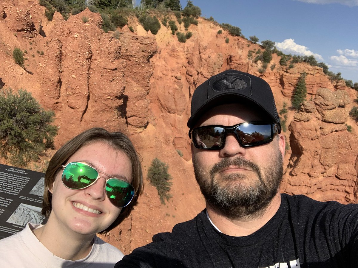 bigPJTSr's tweet photo. Enjoyed my time with my oldest in Utah... she’s all settled in at our alma mater - Brigham Young University https://t.co/2jF3bpZFzt