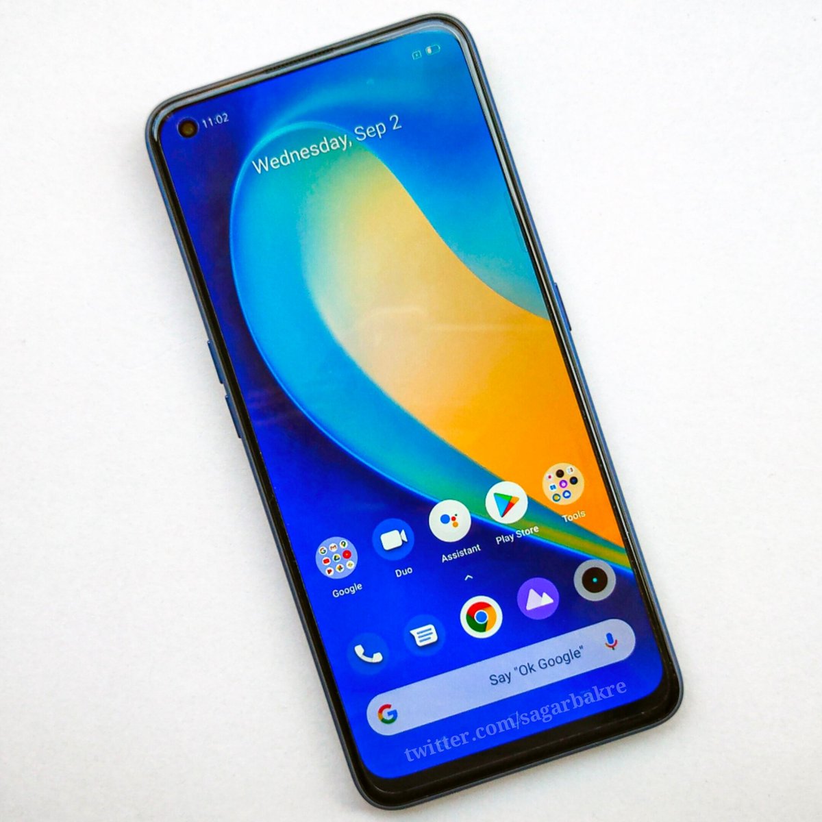 sagarbakre's tweet photo. Unlike the #Realme7, the #Realme7Pro comes with some solid upgrades over its predecessor, which include an AMOLED screen, stereo speakers, and my most favorite - 65W SuperDart Charging.

#Realme7Series https://t.co/fsKtpqUKzz