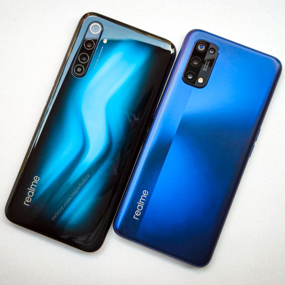 sagarbakre's tweet photo. Unlike the #Realme7, the #Realme7Pro comes with some solid upgrades over its predecessor, which include an AMOLED screen, stereo speakers, and my most favorite - 65W SuperDart Charging.

#Realme7Series https://t.co/fsKtpqUKzz