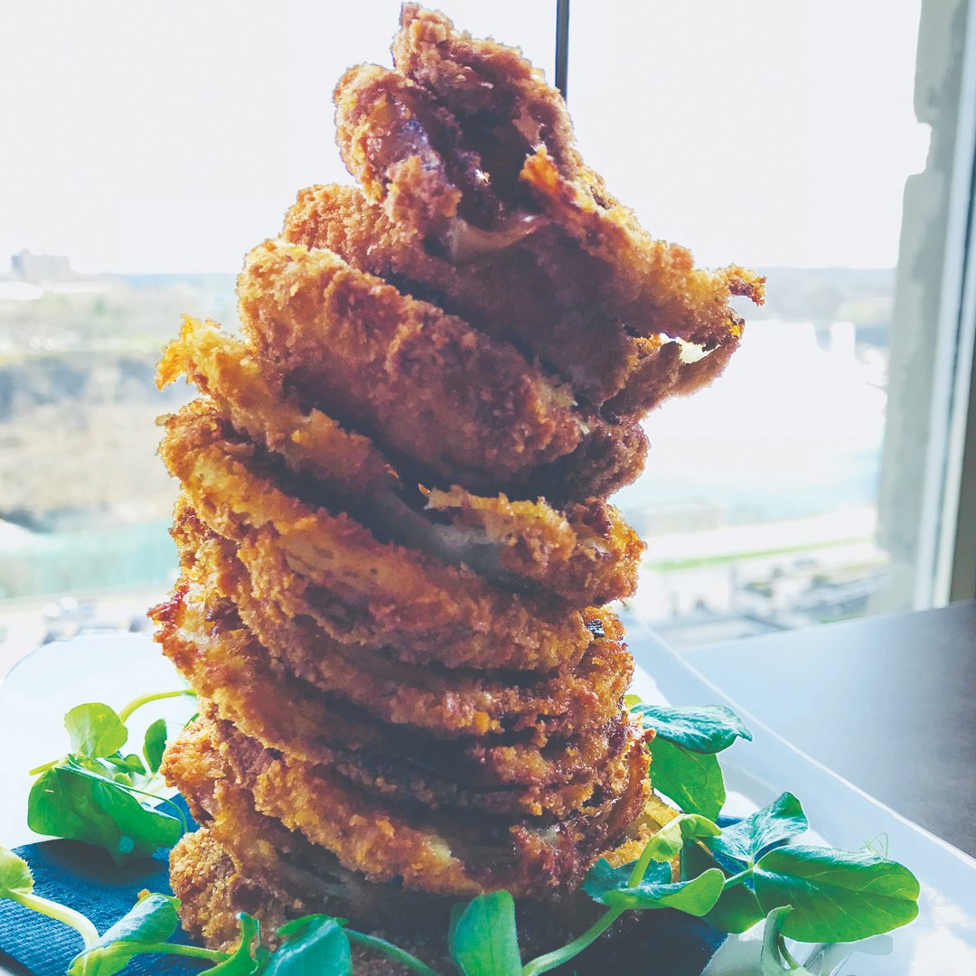 PrimeSteakNF's tweet photo. Wishing everyone a Happy Labour Day Weekend! Come celebrate the Long Weekend with us at Prime Steakhouse and experience fallsview dining at its finest ✨ #LabourDay #LabourDayWeekend #NiagaraFalls #NiagaraFallsDining #PrimeSteakhouse #Steakhouse 
https://t.co/9os9BW7D6U https://t.co/txqmKpMLeW