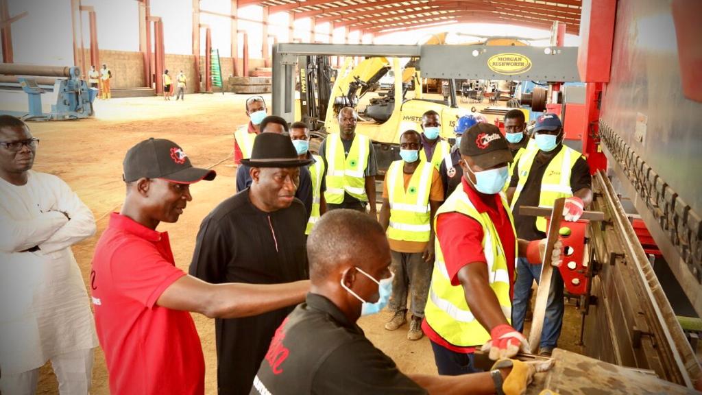GEJonathan's tweet photo. I was at Zeetin Engineering factory in Idu, Abuja today. I'm looking forward to seeing their mission of making a truly made -in-Nigeria automobile engine realized.
I congratulate my brother, Mr. Azibaola Robert, and his colleagues who are behind this great enterprise.
- GEJ https://t.co/HugJQn7qOp