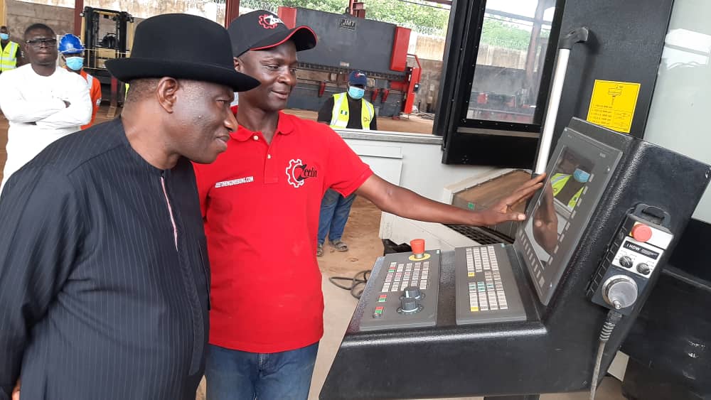 GEJonathan's tweet photo. I was at Zeetin Engineering factory in Idu, Abuja today. I'm looking forward to seeing their mission of making a truly made -in-Nigeria automobile engine realized.
I congratulate my brother, Mr. Azibaola Robert, and his colleagues who are behind this great enterprise.
- GEJ https://t.co/HugJQn7qOp