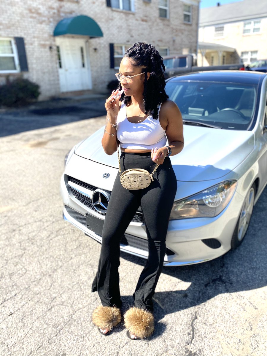 __JellDanielle's tweet photo. It cost $0.00 to retweet my small business.
Thats the same price as shipping all weekend 🤸🏾‍♀️
https://t.co/Wj58eFJXcF https://t.co/WYvQRqHGln