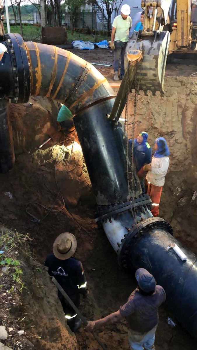 harbinlevoli's tweet photo. Grupo LOEC  
construcciónes 
-Obra civil 
-Caminos y puentes 
-Obra mecánica 
-Renta de Equipos pesados y de periféricos https://t.co/TQDrvJOQ5S