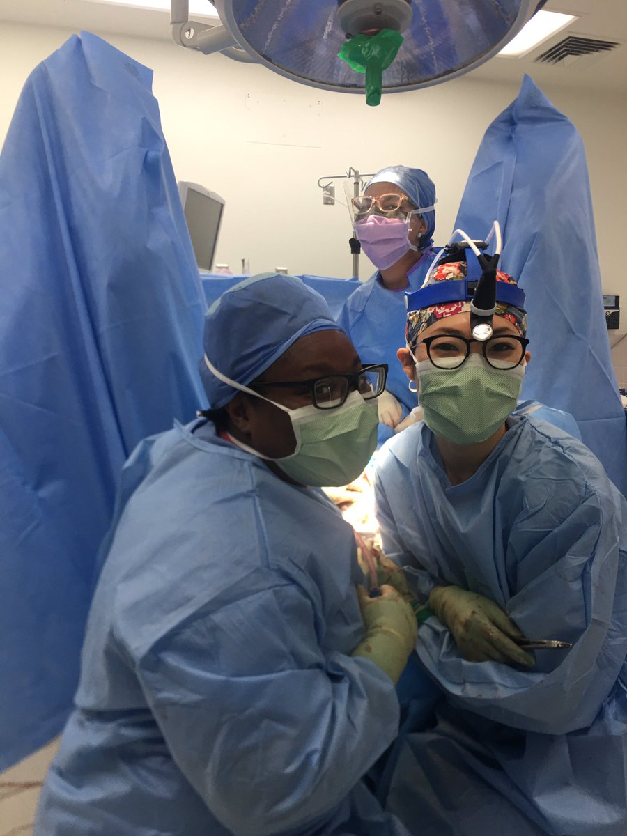 RodriguezMDUrol's tweet photo. Having a great joyous morning operating with the awesome @USCFPMRS fellows! @USC_Urology https://t.co/hFNcuTgIf9