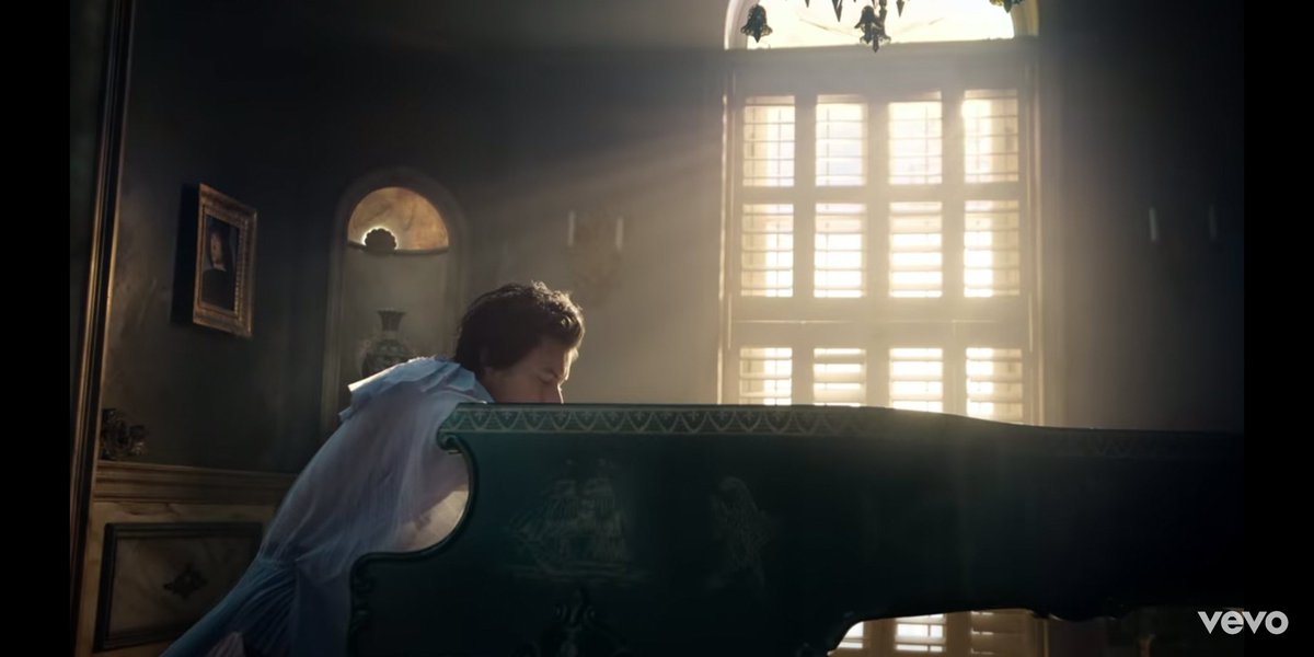 After all the discussion about how the ship tattooed on H's arm is possibly inspired by the Royal Louis (the ship named after King Louis XIV, AKA the sun king), someone pointed out the ship painted on Harry's piano in Falling.