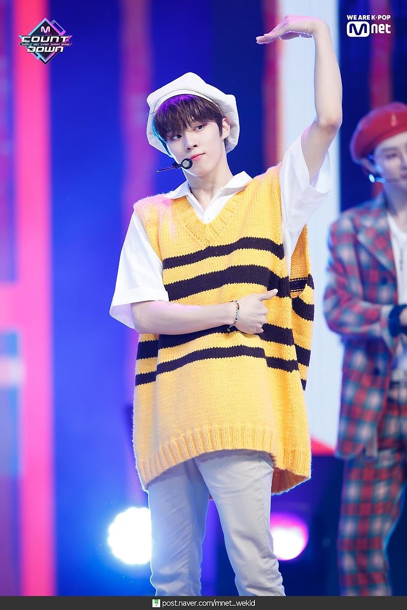 Wooseok96Cutie's tweet photo. 190905 Mcountdown ❤️❤️
#KIMWOOSEOK @KWS_official_ @x1official101 #x1members https://t.co/9PSUk5Vrc6