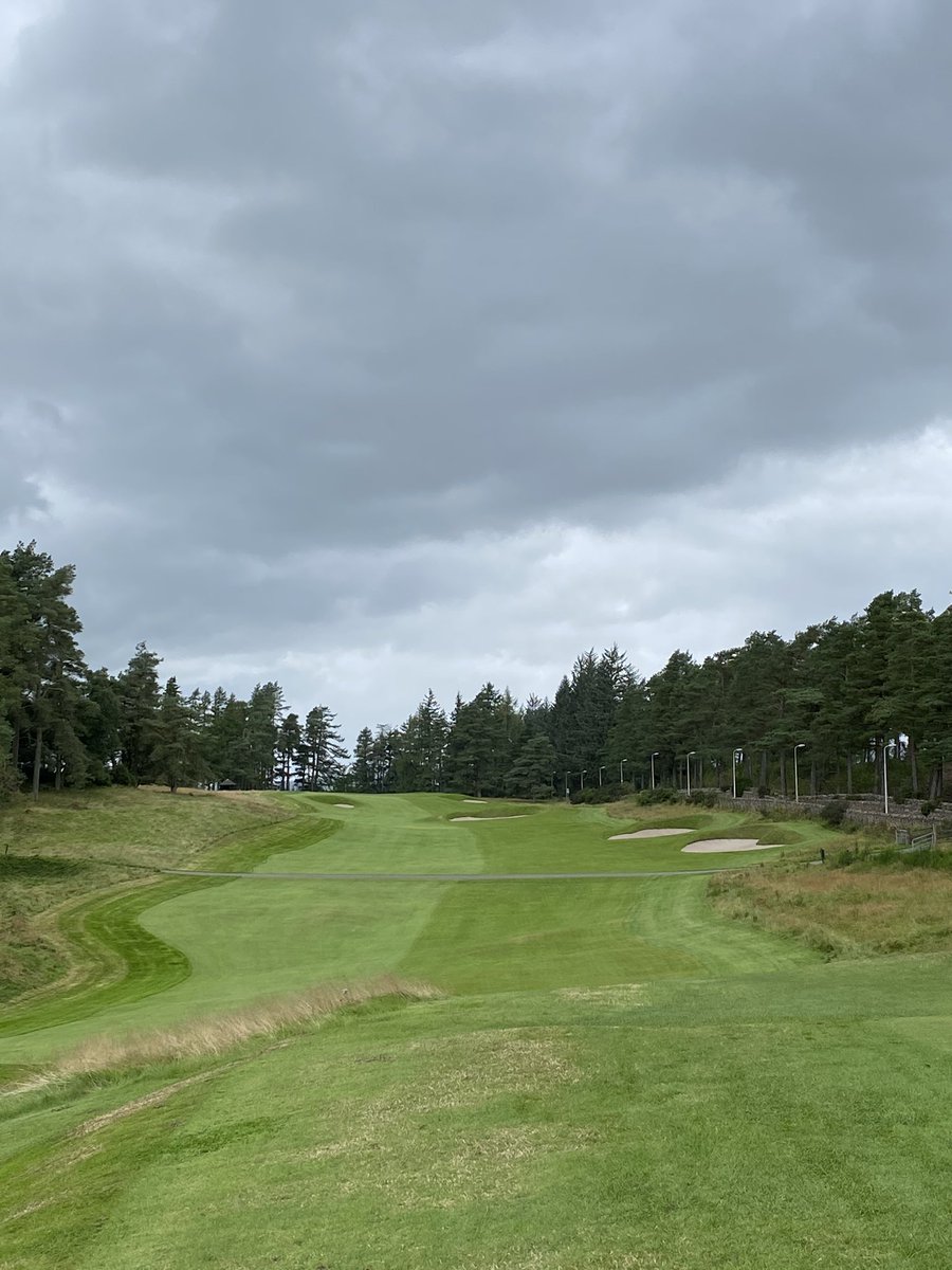 RamsayGolf's tweet photo. Queens course @GleneaglesGolf today. Really forgot how good this course is. Love the small changes as  mowing lines wider and expanded run off, restored heather. Fun and testing in beautiful surroundings 👌👌👌 #braid #learning #Gleneagles https://t.co/n8ENVKnVEw