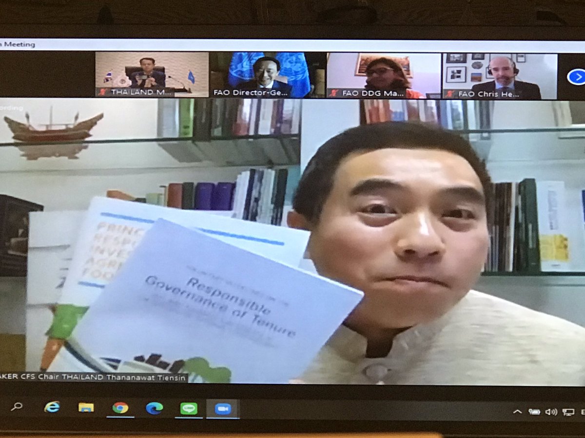 ThanawatTiensin's tweet photo. Talking at #FAO #APRC35 You invested your time&energy to produce global policies. Don’t just keep them on a bookshelf, please adopt and use @UN_CFS policy products to build better impacts at local and national levels, creating the global outcomes for #foodsecurity https://t.co/A1TS9SL84O
