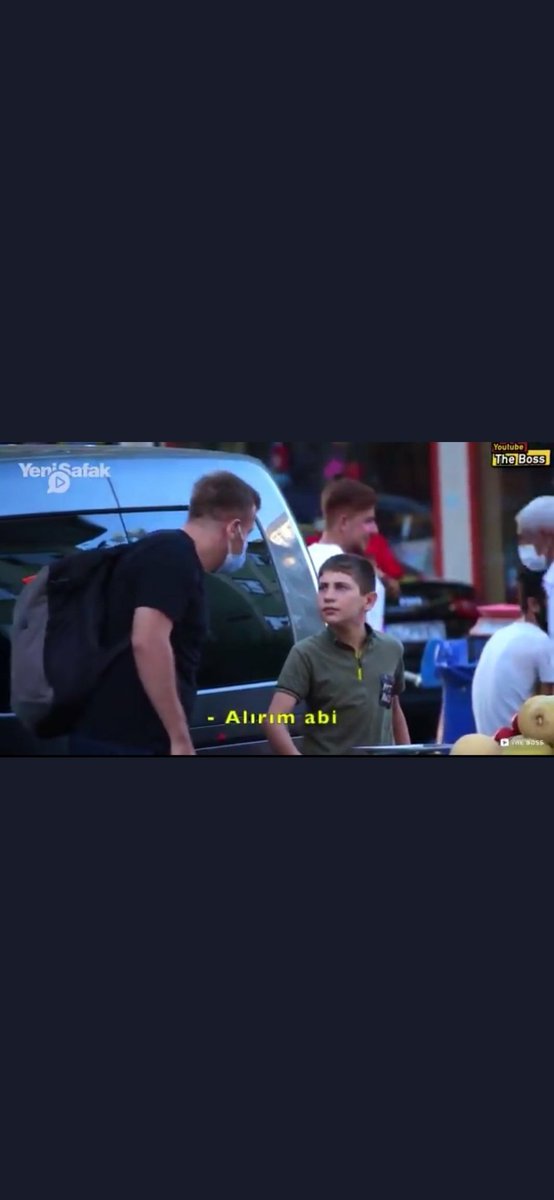 Bu çocuğun taşıdığı yüreği taşıyamazsınız. Eyy Sakarya halkı utanın utanın ... Evet yurdum halkı bi nebze vicdan,utanma varsa içinizde buna sesiz kalmazsınz !!!
#sakaryadaiscileresaldırı