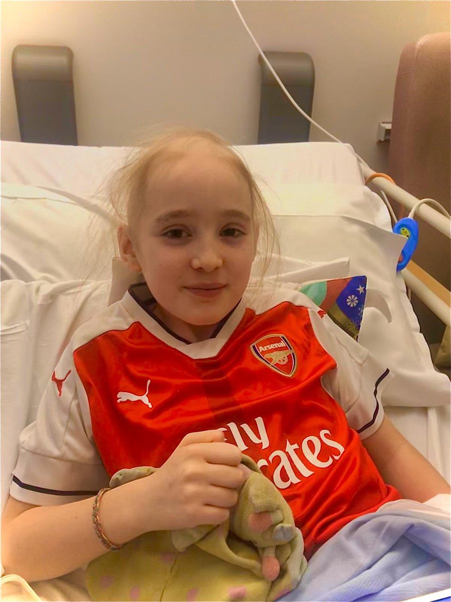 🚨 IMPORTANT 🚨 I have set up a kudosboard where we can all send messages of support to young Gunner Yasmin who is currently fighting bone cancer 🙏 Please send messages, your favourite #Arsenal photo, tag the players, RT! ⬇️⬇️⬇️ @GaryHowes1974 kudoboard.com/boards/sVomMvNW