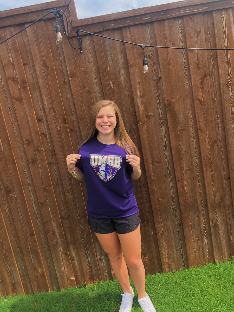 maggie_dixon27's tweet photo. I’m so excited to announce that I have verbally committed to play NCAA Beach Volleyball at the University of Mary Hardin Baylor!!! Huge thank you to all my friends, family, teammates, and coaches for pushing me to be the player I am today!!! 💜💛 #gocru https://t.co/ccwC3uegvx