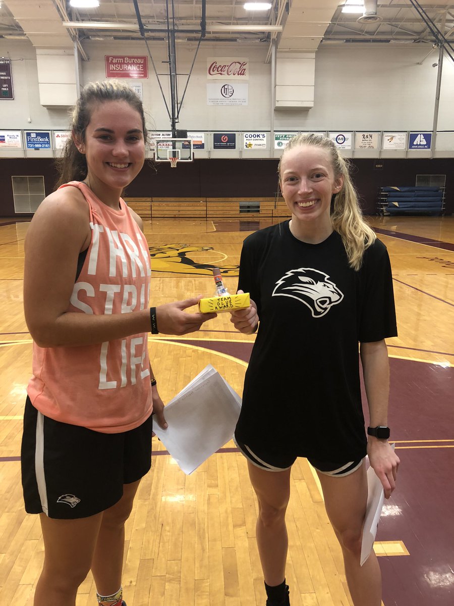 fhuwbb's tweet photo. &amp; just like that.... 3 weeks of conditioning is over!!                These girls totally CRUSHED IT!!                          Week 3✔️                                        Line drill test✔️                               Team glue award✔️ https://t.co/no3WOSQ0Wu