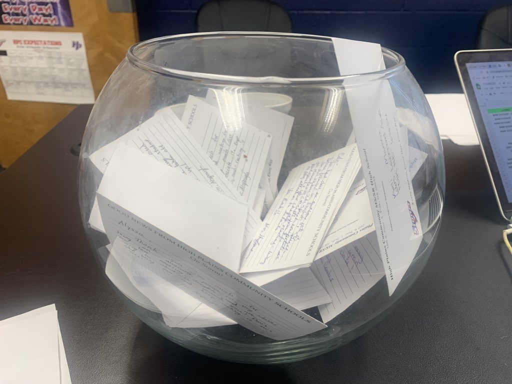 c_hudson5's tweet photo. It’s Fishbowl Friday! Look at all the positive notes going home this week! Thank you @HPCSTORM staff for letting our students and families know what we love about them! #hpcstorm #ilovepublicschools #BackToSchool #principlesinaction #PositiveVibes https://t.co/i5Ysy8Cxfq