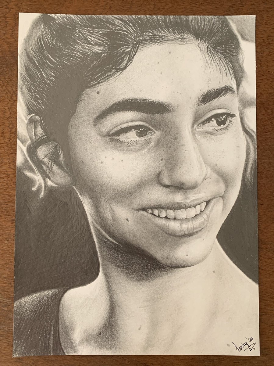 Naughty_Dog's tweet photo. #FanArtFriday: Dina from #TheLastofUsPartII. Drawing by Morne Lessing. Beautiful work, Morne! Thanks for sharing it with us.

Submit your own creations here: https://t.co/rkNPoi2lDv https://t.co/5Ui22AQOGZ