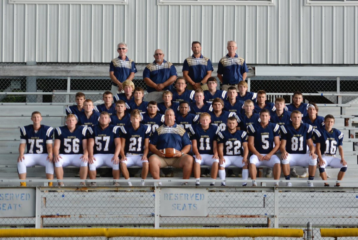 maghighcheer's tweet photo. Football game at home tonight @ 7!! Senior night starts around 6:30. The theme is WHITEOUT. Be there in the taped off student section at the north end of the field! https://t.co/XZh4WREMEr