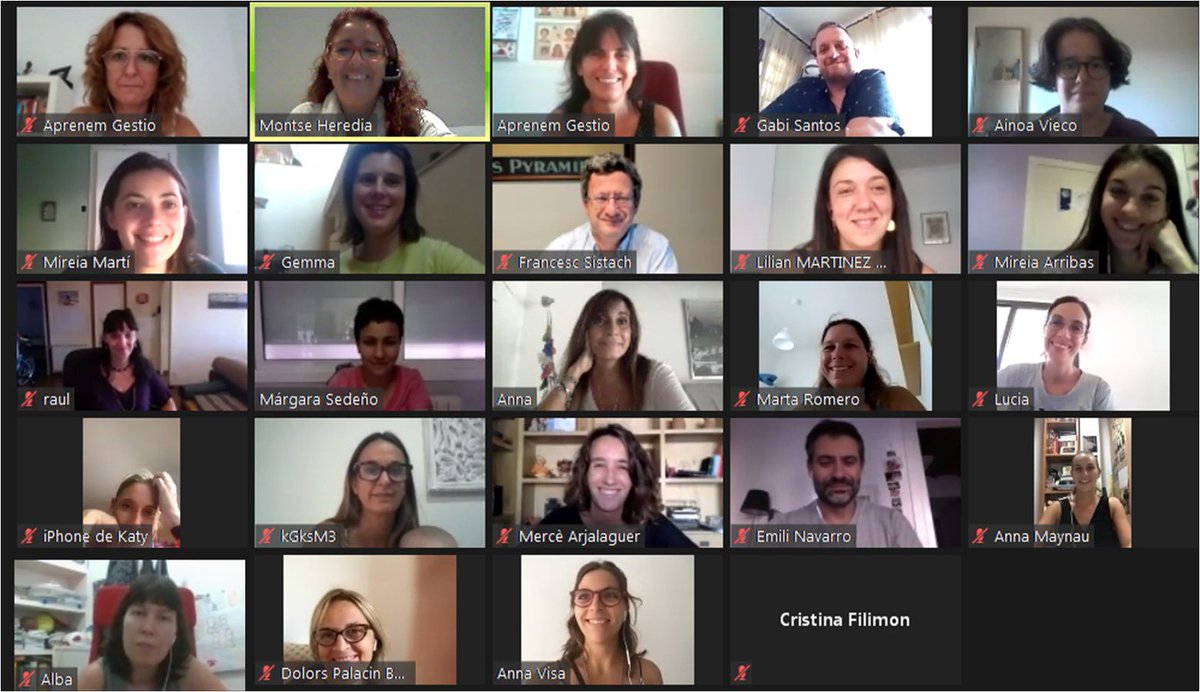 Primera reunió de la nova Junta directiva d'Aprenem amb equips directiu, terapèutic, comunicació i d'atenció a les famílies. Presa de contacte abans de començar a treballar en vocalies i comissions!

Molts projectes, reptes i il·lusió!!!💙