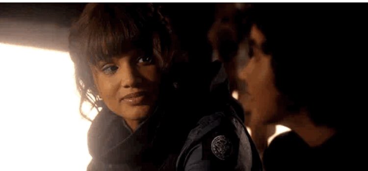 Mich1521's tweet photo. ABIGAIL: “Your unit moved well in there...cuz you led them well..” ME: “For fuck sakes just kiss already!” 😂💯 #libbaswythe #abigailbellweather #Motherland #MotherlandFortSalem #switches https://t.co/gB2XrL2OjI