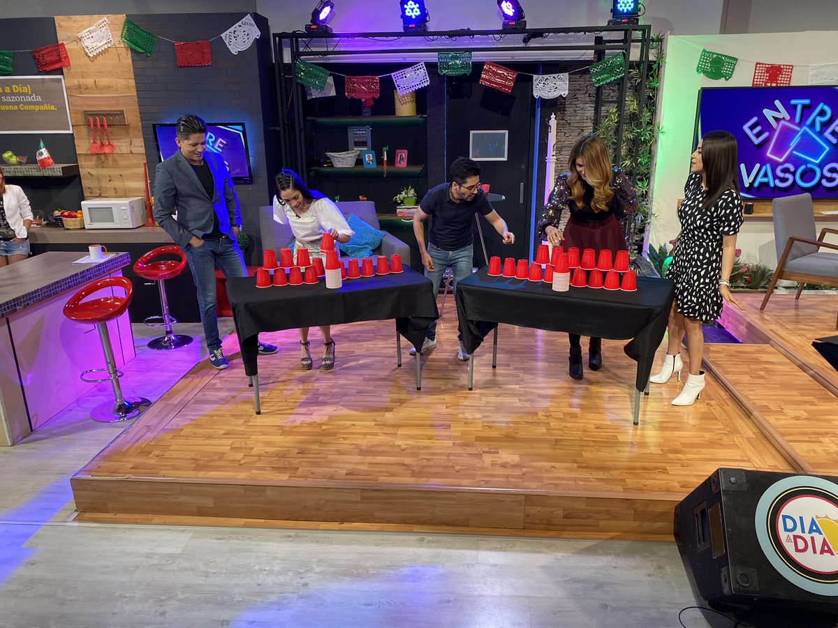 TVS_del_Bajio's tweet photo. Hoy fue #viernes de #diversión y una rica receta con #salsaMaga gracias @DanielAguilar_ @May_Anguiano #LizGarcia @Omaroseguera @Andre_canchola https://t.co/dBhT4eyQi5