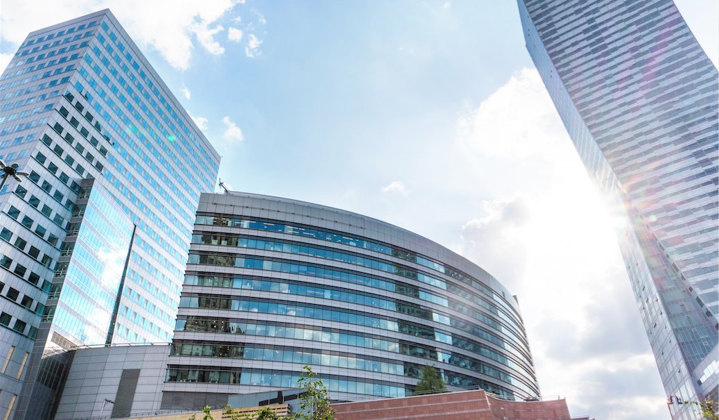 VerdicalGroup's tweet photo. There is tremendous untapped potential for energy savings in US buildings. At #NZ20, we'll discuss two potential solutions: destratification for open office spaces + web-based personalized climate control for individual office spaces. Register: https://t.co/YVSlRSxwc6. @komfortiq https://t.co/GiVQnmst9A