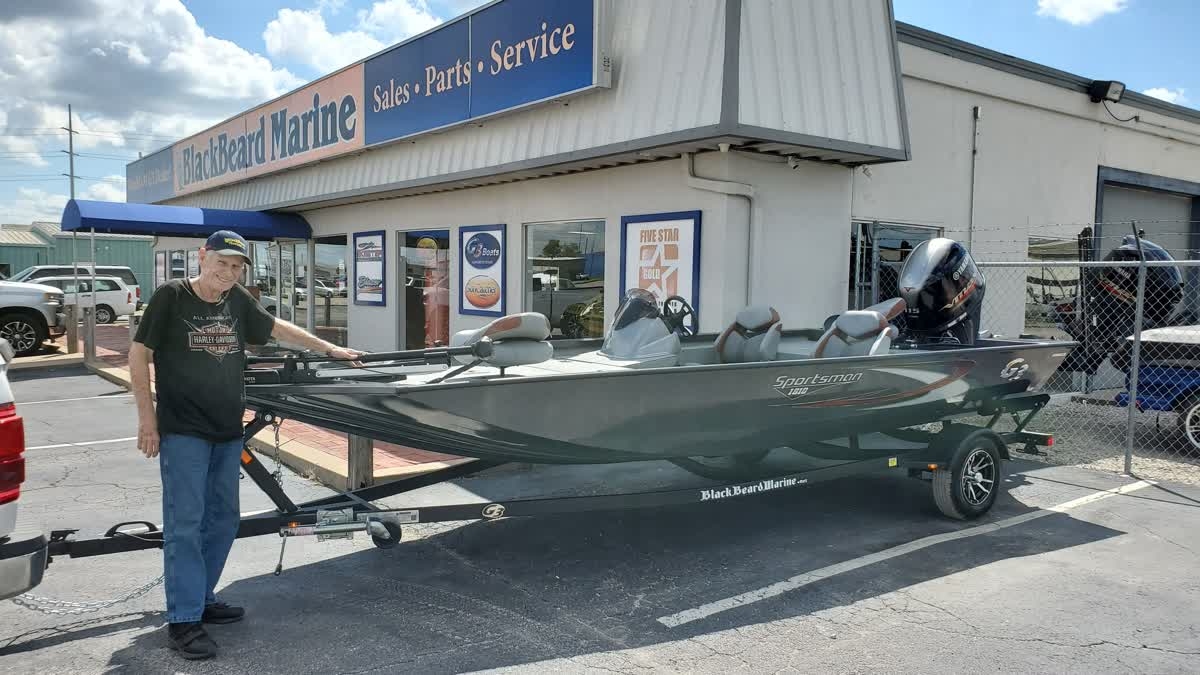 blkbeardmarine's tweet photo. Phil visited out Tulsa store from Locust Grove, OK and took home this new G3 Sportsman.  Thank you Phil.

New 2021 Sportsman 1810PFX20200903_145433.jpg (4032×2268)
https://t.co/jlssalZaL0 https://t.co/dBfHEH1kHf