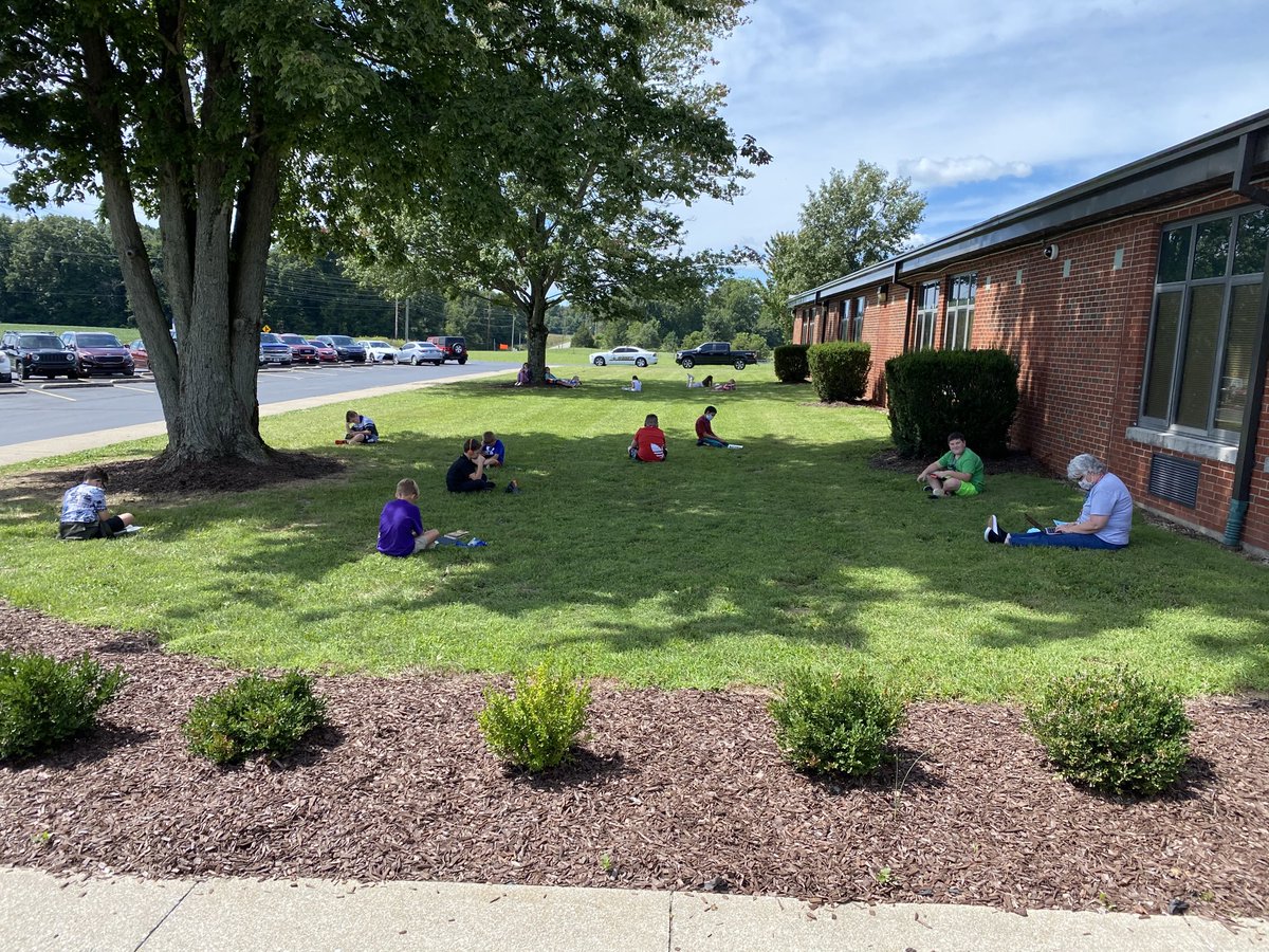 Reading to learn and learning to read can happen almost anywhere and anytime. 💜