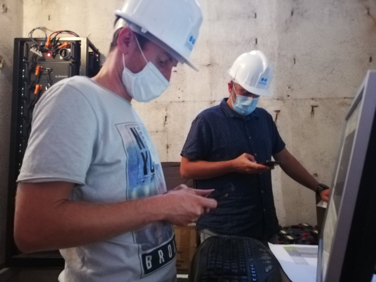 rgallartf's tweet photo. We continue to make progess on the @RESOLVD_EU project. Great achievements in PED exchanging power in grid test, SCADA #sitel  and @IntracomTelecom  integration. https://t.co/HDU48dXcMJ