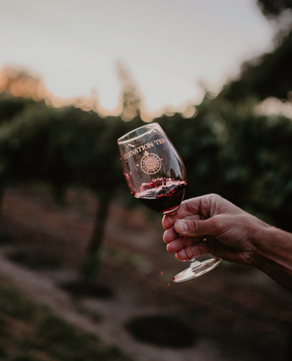 ElevationTen's tweet photo. Toast to a memorable sunset this Labor Day weekend. We will be open this weekend and Monday, September 6th from 10:30 to 4:30.  Make your reservations now.⁠
⁠
#Enjoyclarksburg https://t.co/nRoRwS6ySD