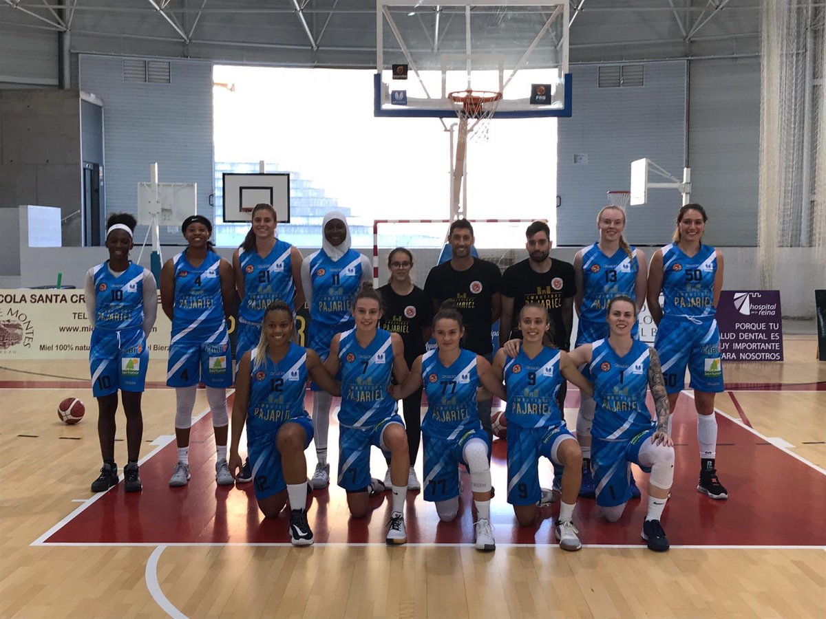 FBCyL's tweet photo. #CopaFEM. El primer encuentro entre @cdzamarat y @CBBembibrePDM comenzará en breves instantes. Recordad que podéis seguirlo en vivo a través de https://t.co/bYCPDXab7e y de https://t.co/xf3NBRoqZd (Baloncesto en vivo). https://t.co/3DU76Wl4CG