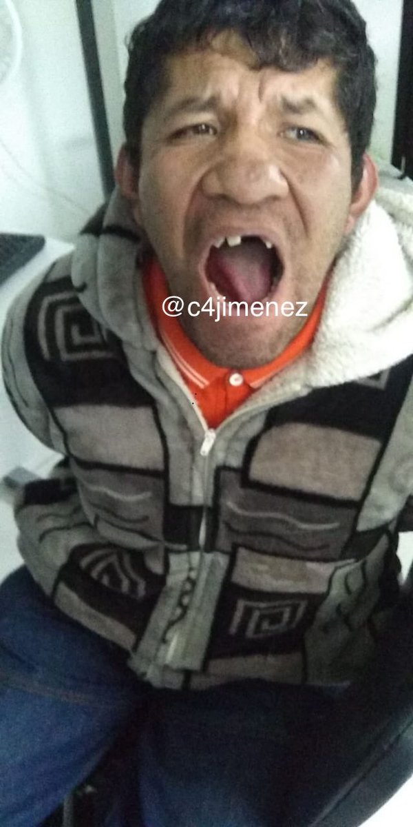 c4jimenez's tweet photo. BUSCAN a VÍCTIMAS Q IDENTIFIQUEN al SUPUESTO VIOLADOR SERIAL
La @FiscaliaCDMX busca q alguna de las 21 víctimas reconozca al hombre detenido anoche por @SSC_CDMX …y lo DENUNCIÉ
Por el modo en que operó, suponen q sí es él

Les cuento con @franciscozea en @NoticiasImagen https://t.co/18UByOOrFE
