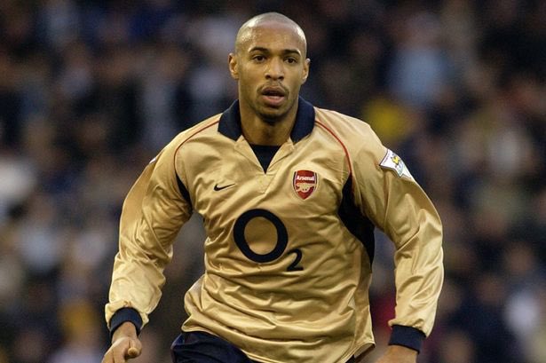 Et sur les deux saisons où ils porteront ce maillot domicile, les away et third seront à la hauteur ! C’est moi où Thierry Henry sublime les maillots ?