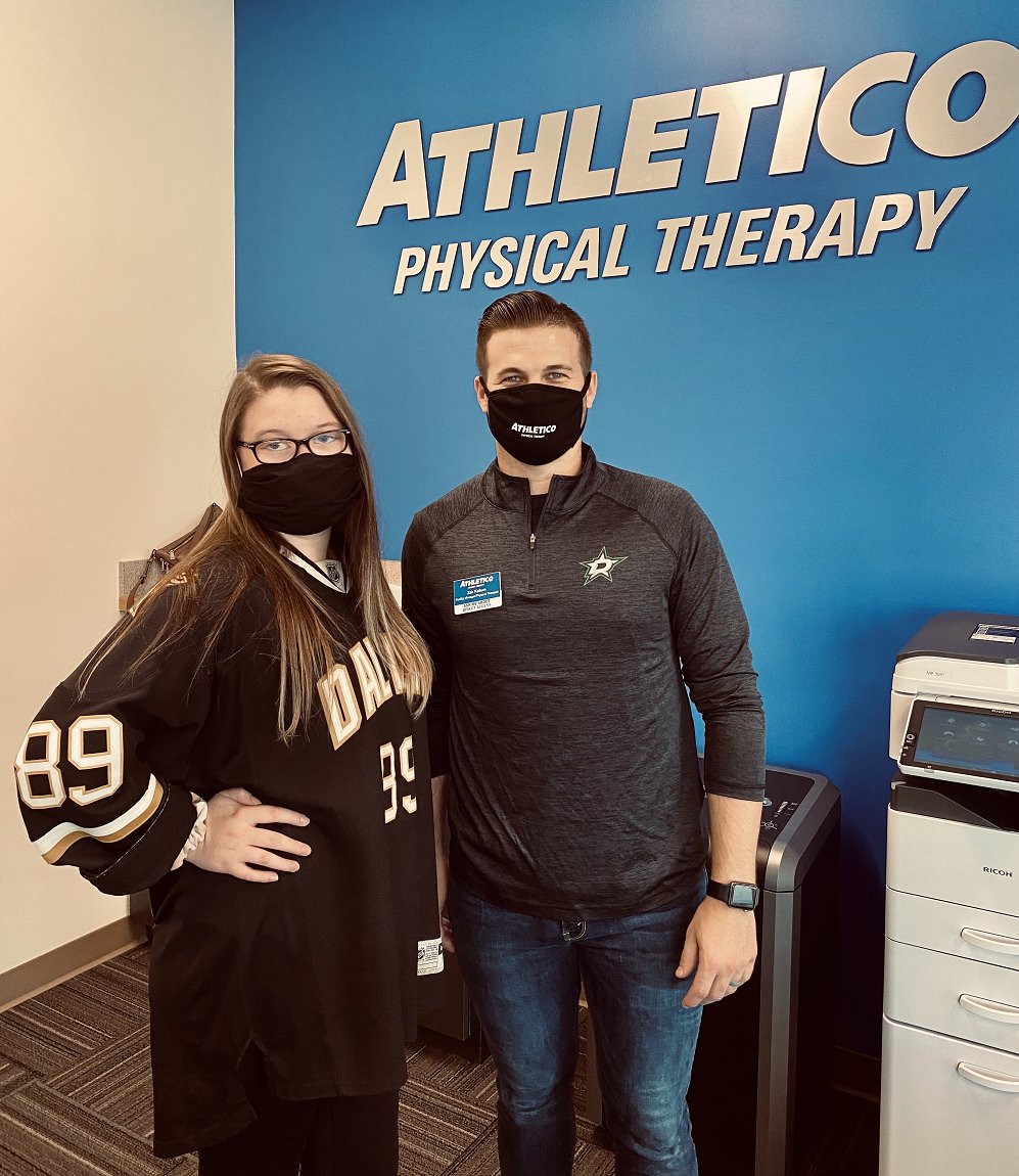 Athletico's tweet photo. #FridayFun: Our #Rowlett, TX team is cheering on the Dallas Stars in their quest for the #StanleyCup! https://t.co/awhQHPJQAh