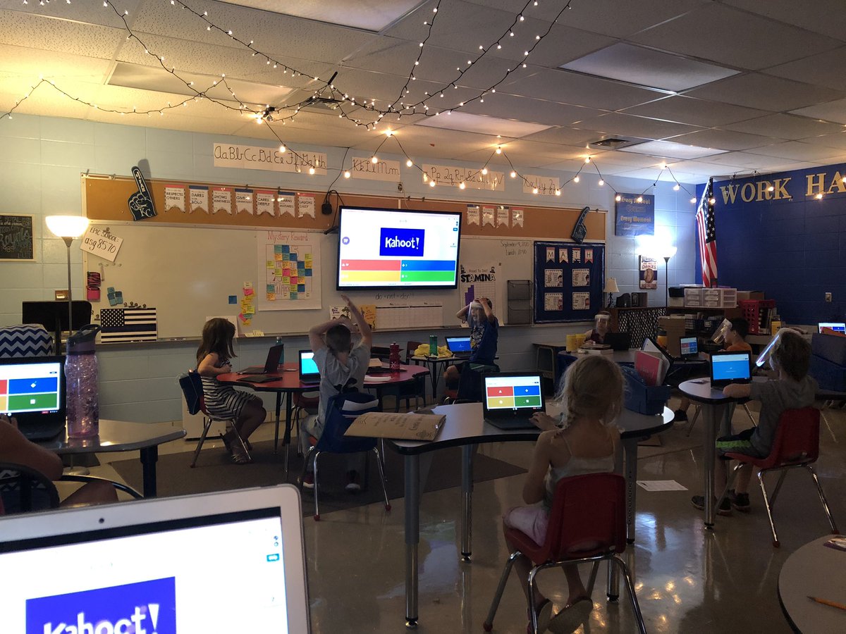 bracherbunch3's tweet photo. Brushing up on our addition facts with a game of Kahoot! We love learning and playing together! @CIScards345 @ClintonMoCards  #CardinalPride #CISReadySetReturn https://t.co/JbWMgOejlm