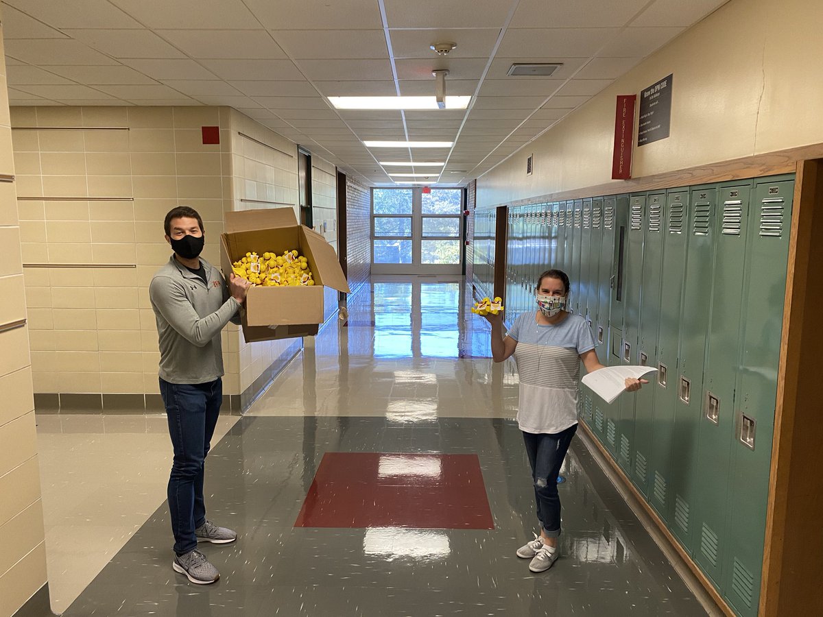 PrincipalHerion's tweet photo. A virtual hug & thank you to the DPM staff! Thank you to the DPM APT for bring a little joy to our staff as we wrap up an awesome week! Mrs. Eigenrauch & Mr. Paulsen delivery service is well underway! #dpmchampions #deerpath https://t.co/pVPTQo7o5P