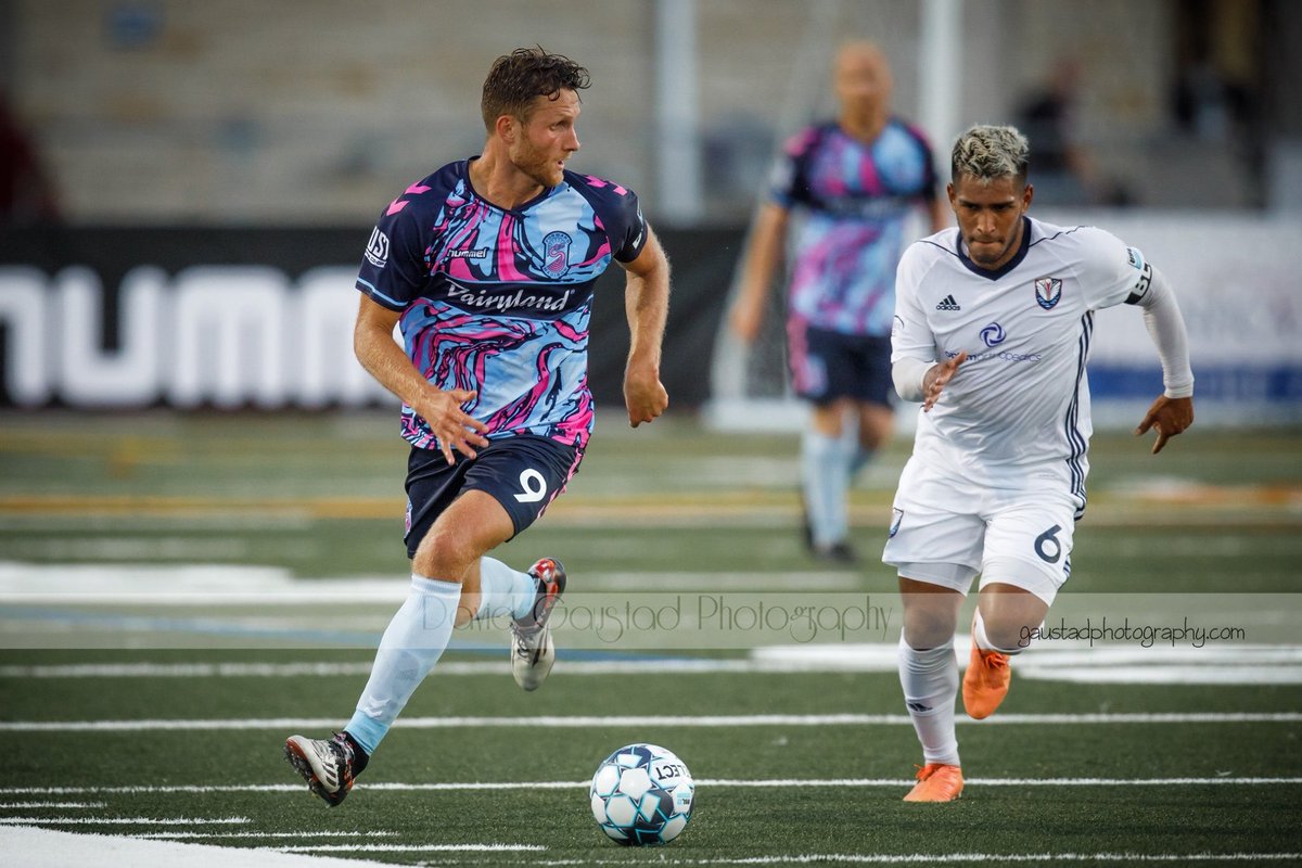 Wojtek Wojcik (@woj_woj) on Twitter photo Whatever It Takes! ⚽️💯 #gameday #roadwarriors #vamosequipo #lafamilia
⏰: 6pm CST
🎥: ESPN+
📸: <a href="/DavidGaustad/">Dave Gaustad</a> Whatever It Takes! ⚽️💯 #gameday #roadwarriors #vamosequipo #lafamilia
⏰: 6pm CST
🎥: ESPN+
📸: <a href="/DavidGaustad/">Dave Gaustad</a>