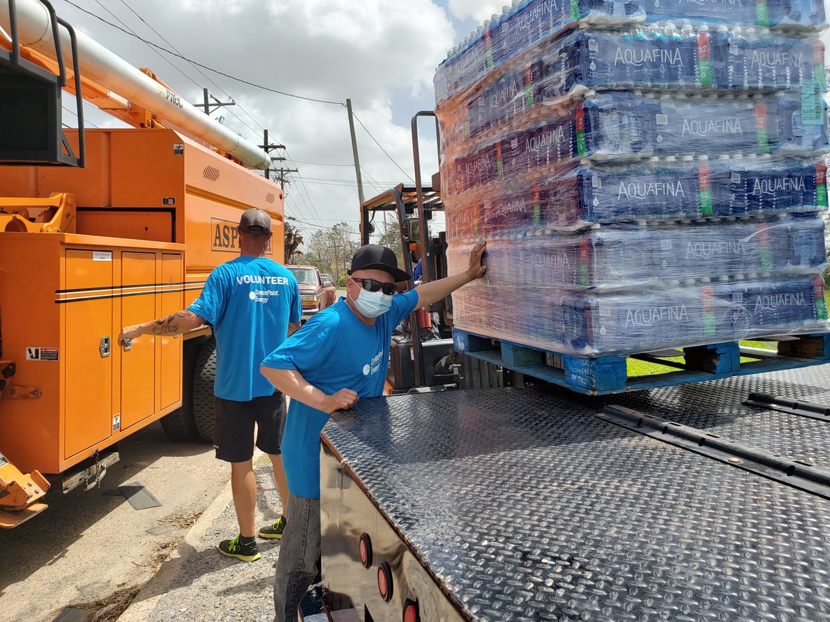 CenterPoint's tweet image. The safety &amp;amp; well-being of employees &amp;amp; communities impacted by #HurricaneLaura remain top priorities so our charitable foundation committed funds to local nonprofits &amp;amp; to an employee relief fund to support colleagues directly affected. Details: centerpointenergy.com/en-us/corporat…. #CNPCares