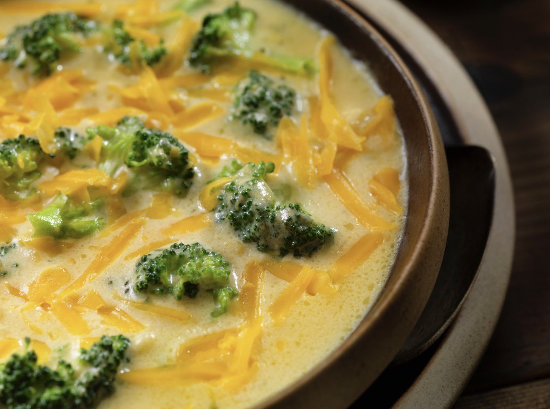 sweetlulas's tweet photo. Tonight’s soups:

Cream of Shiitake Mushroom

Broccoli Cheddar Soup

Dinner 4pm-9pm

Reservations: https://t.co/wB8pWatfUE

Call for take out (856) 589-2400

#sweetlulas #insidedining #outsidedining #uptownpitman 
#mushroomsoup #broccolicheddarsoup https://t.co/PCMCkQAUEq