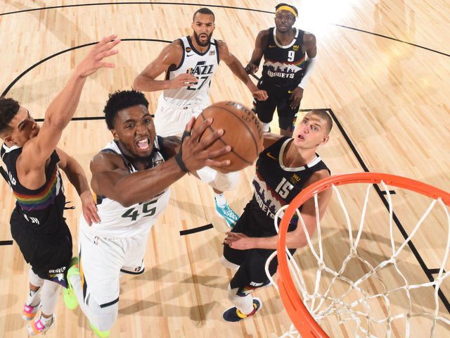 Donovan also set the record for most points in a Jazz playoff game TWICE this series.1. DONOVAN MITCHELL - 572. DONOVAN MITCHELL - 513. Karl Malone - 504. Adrian Dantley - 46T5. DONOVAN MITCHELL - 44T5. Karl Malone - 446. Karl Malone - 427. Carlos Boozer - 41