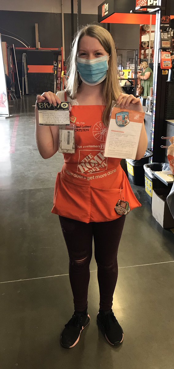 Shout out to one of our amazing Head Cashiers Crysten who did a fantastic job of exemplifying what G-E-T behaviors look like! Crysten you are a role model and a rockstar!!!