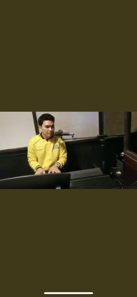 Hyperminddd's tweet photo. cintakan membawamu,kembali ke ........ https://t.co/Rxvmj4sQjv