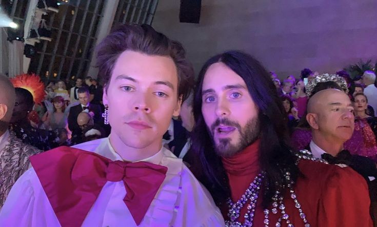 harry styles at the 2019 met gala afterparty—a thread